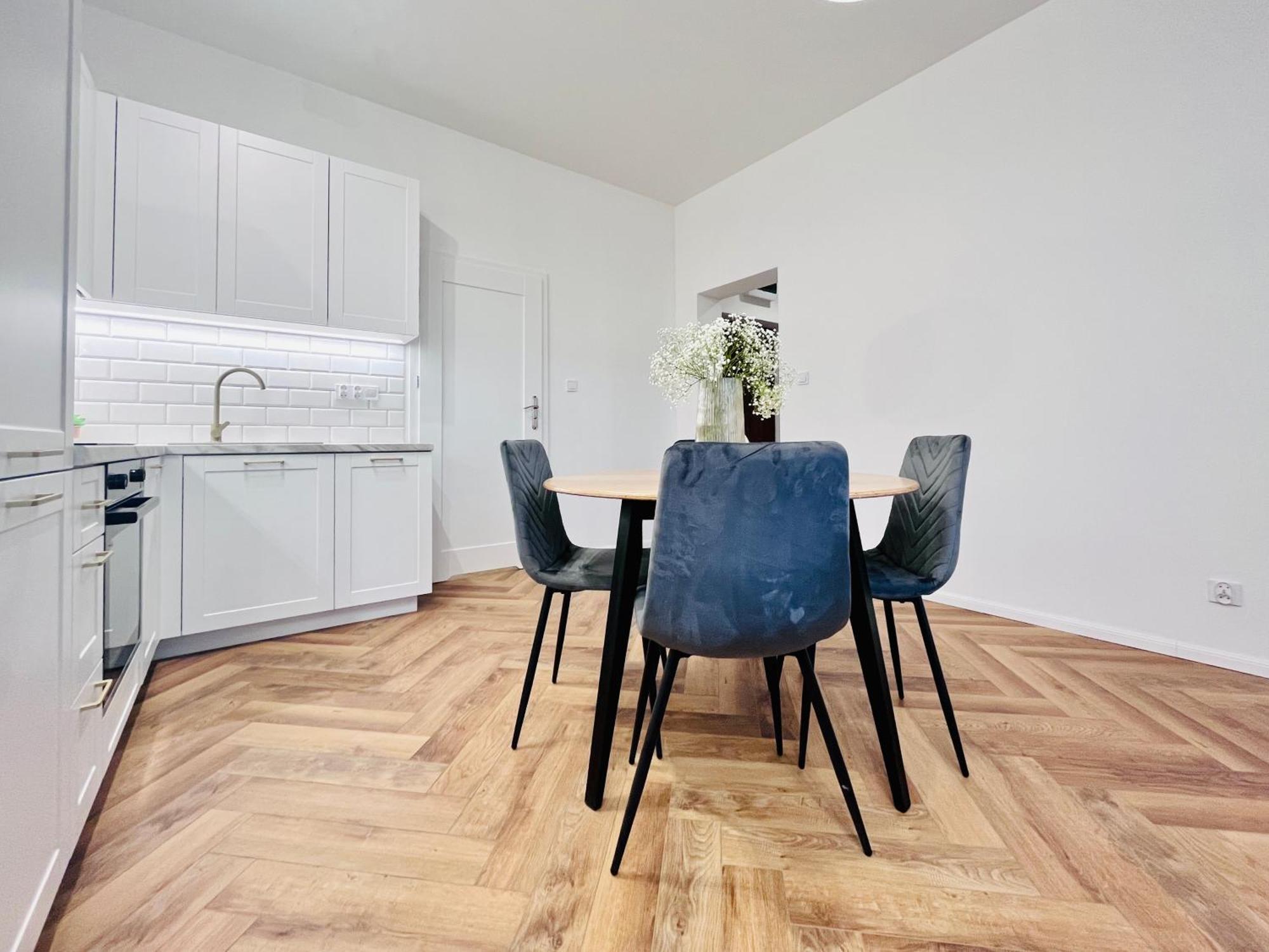 Apartamenty Kamienica Centrum - 1 Maja Lubiń Zewnętrze zdjęcie