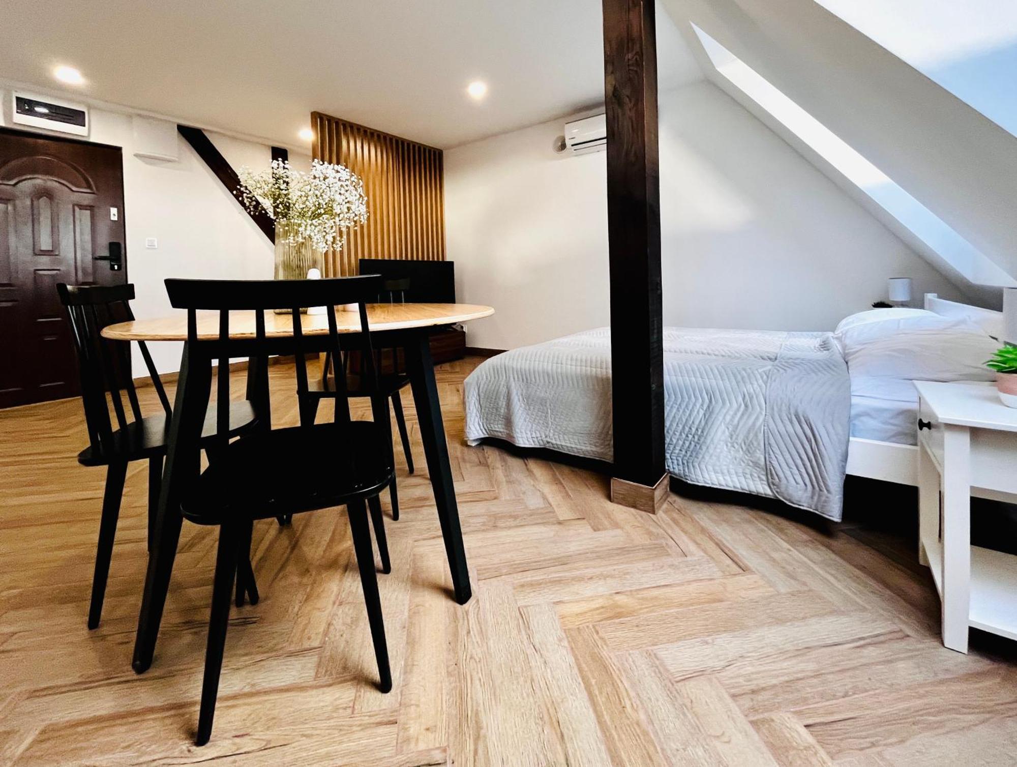 Apartamenty Kamienica Centrum - 1 Maja Lubiń Zewnętrze zdjęcie